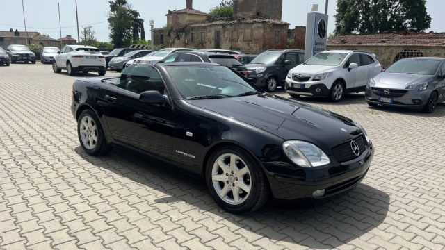 MERCEDES-BENZ SLK 200 usata, con Airbag