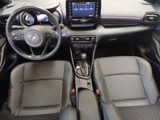TOYOTA Yaris usata, con Volante multifunzione