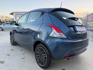 LANCIA Ypsilon usata, con Fendinebbia