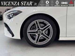 MERCEDES-BENZ CLA 200 usata, con Autoradio