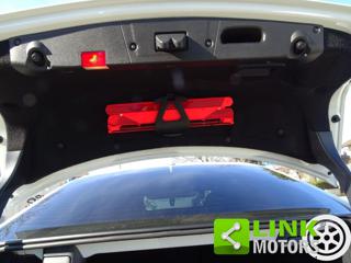 MERCEDES-BENZ E 220 usata, con Luci diurne