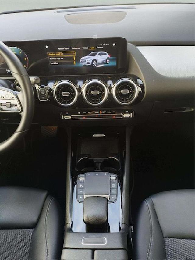 MERCEDES-BENZ GLA 180 usata, con Bluetooth
