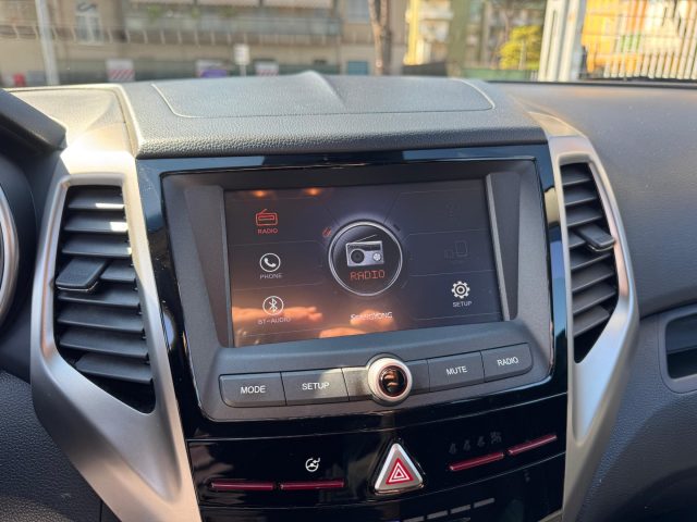 SSANGYONG Tivoli usata, con Controllo automatico clima