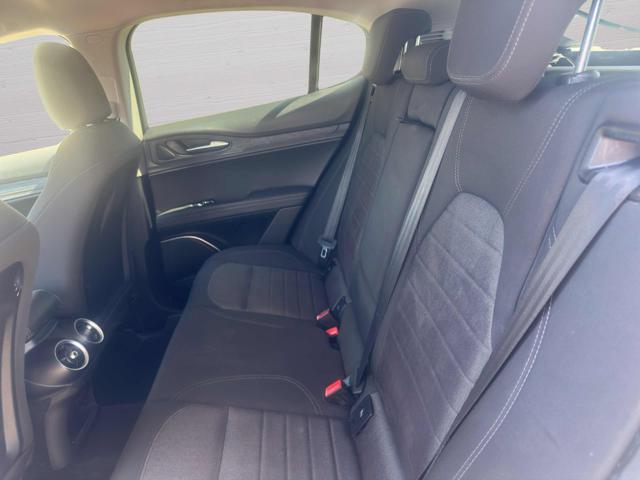 ALFA ROMEO Stelvio usata, con Controllo automatico clima