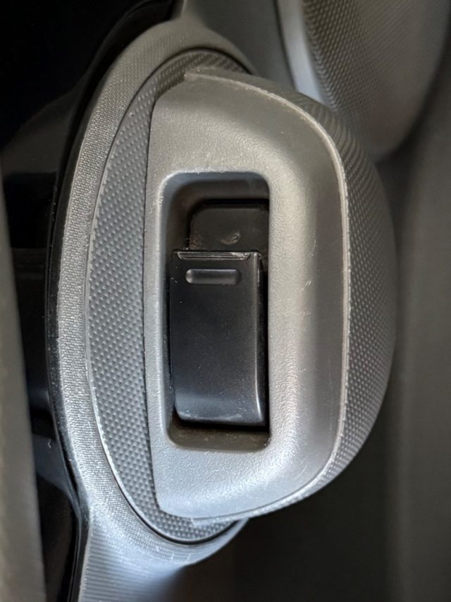 TOYOTA Aygo usata 19