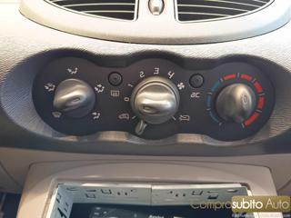 RENAULT Twingo usata 16