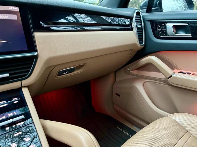 PORSCHE Cayenne usata, con Regolazione elettrica sedili