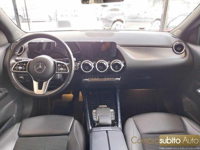 MERCEDES-BENZ GLA 180 usata 24