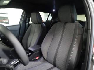 PEUGEOT 2008 usata, con Sedile posteriore sdoppiato