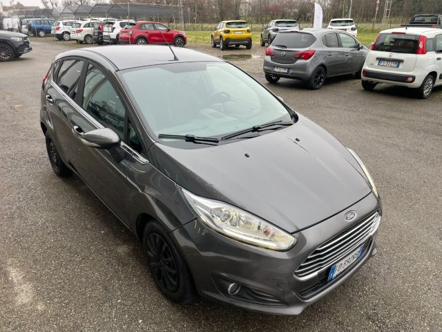 FORD Fiesta usata, con Alzacristalli elettrici
