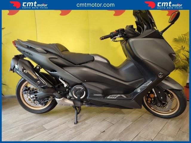 YAMAHA T-Max 560 usata 0