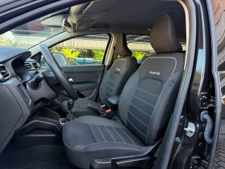 DACIA Duster usata 8