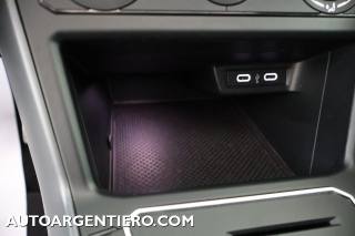 VOLKSWAGEN Taigo usata, con Autoradio digitale