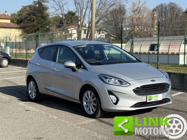 FORD Fiesta usata, con Lettore CD