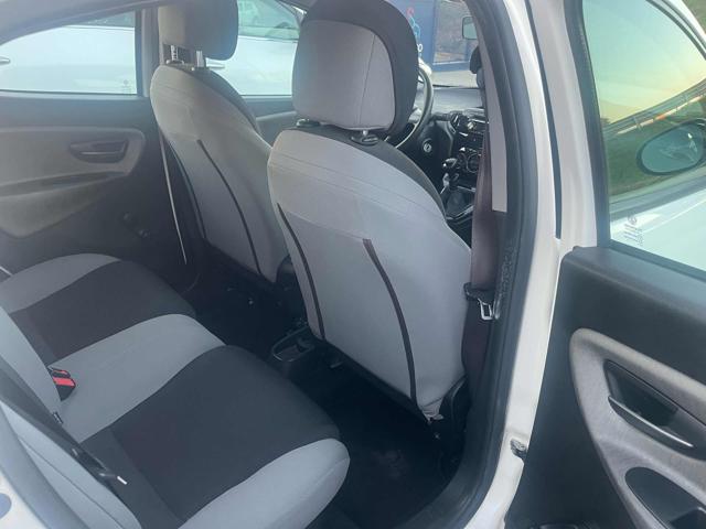 LANCIA Ypsilon usata, con ESP