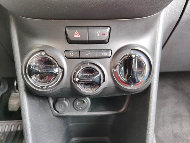 PEUGEOT 208 usata, con Boardcomputer
