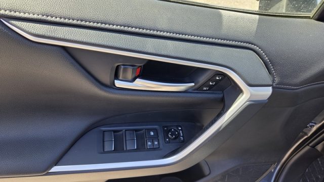TOYOTA RAV 4 usata, con Trazione integrale