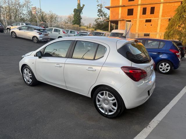 OPEL Corsa usata, con Autoradio