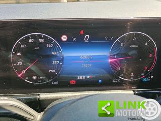 MERCEDES-BENZ GLA 200 usata, con Fari LED
