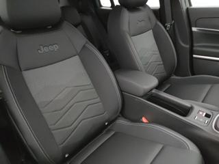 JEEP Avenger usata, con MP3