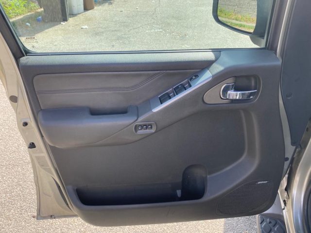 NISSAN Pathfinder usata, con Servosterzo