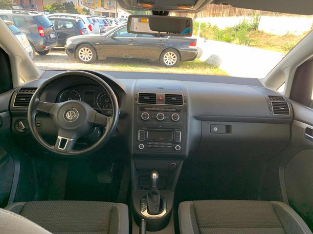 VOLKSWAGEN Touran usata, con Servosterzo