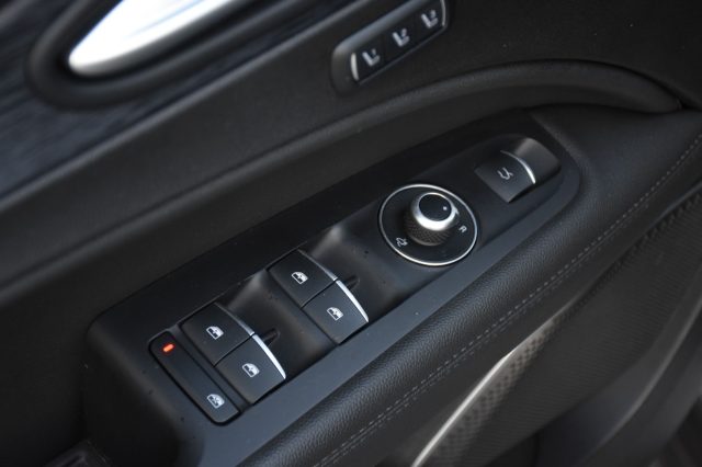 ALFA ROMEO Stelvio usata, con Servosterzo