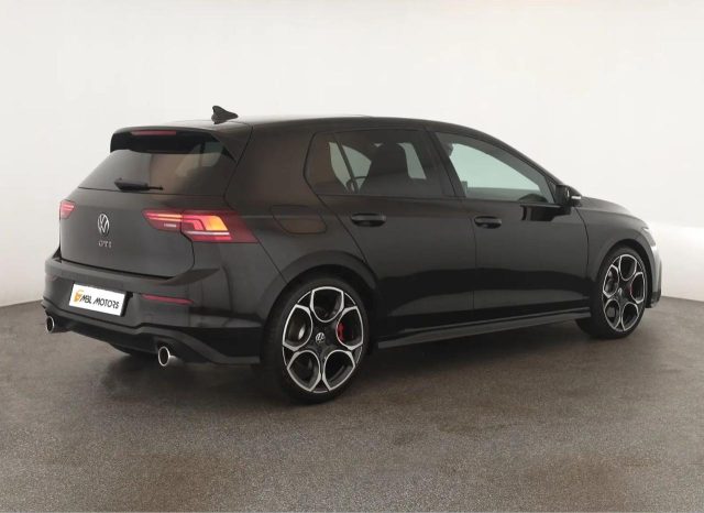 VOLKSWAGEN Golf GTI usata, con Airbag