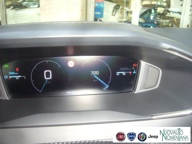 PEUGEOT 2008 usata, con Autoradio digitale