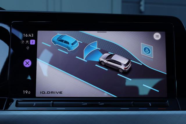 VOLKSWAGEN Golf usata, con Controllo trazione