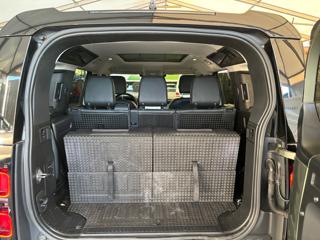 LAND ROVER Defender usata, con Boardcomputer