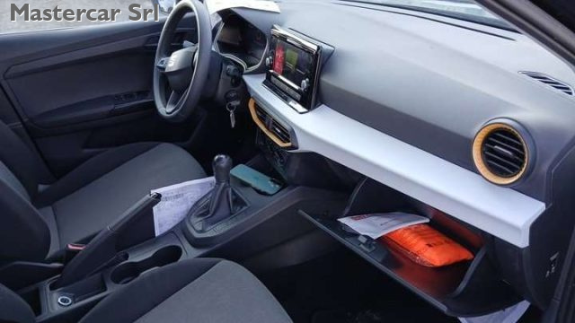 SEAT Arona usata, con Autoradio