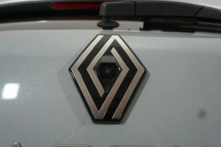RENAULT Captur usata, con Telecamera per parcheggio assistito