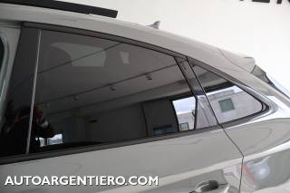 AUDI Q5 usata, con Sensori di parcheggio anteriori