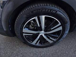 PEUGEOT 3008 usata, con Park Distance Control