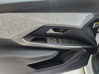 PEUGEOT 3008 usata, con Luci diurne LED