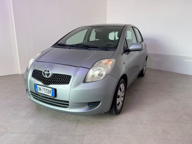 TOYOTA Yaris usata 1