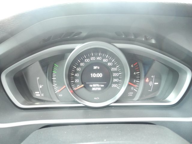 VOLVO V40 usata, con Autoradio