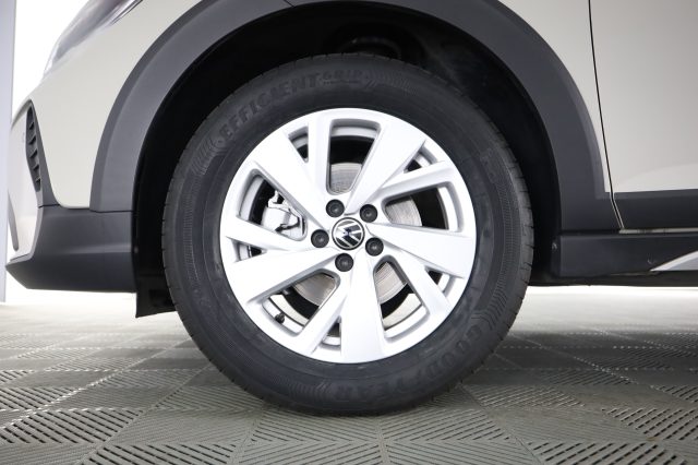 VOLKSWAGEN Taigo usata 8