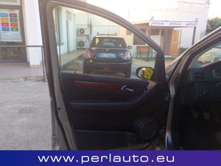 MERCEDES-BENZ B 180 usata, con Alzacristalli elettrici