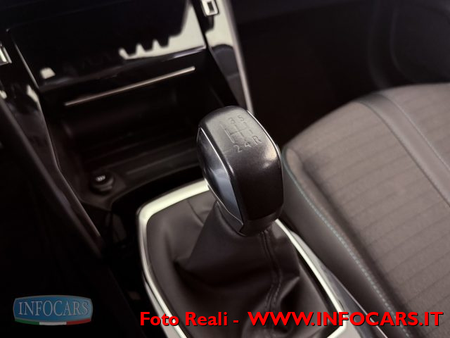 PEUGEOT 208 usata, con Touch screen