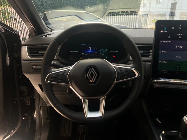 RENAULT Captur usata, con Telecamera per parcheggio assistito