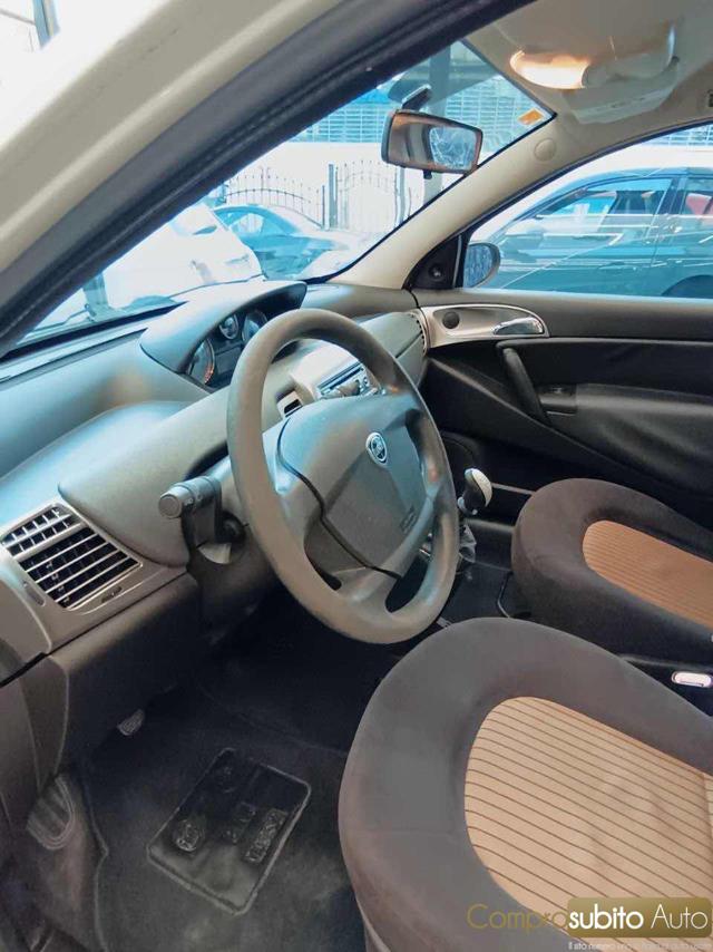 LANCIA Ypsilon usata 15