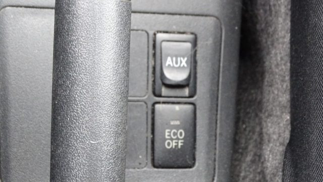 TOYOTA Yaris usata 105