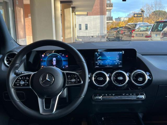 MERCEDES-BENZ GLA 200 usata, con Specchietti laterali elettrici