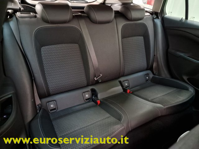 OPEL Astra usata, con Isofix