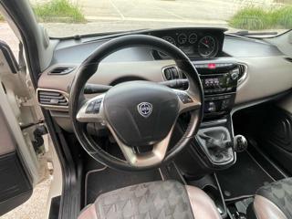 LANCIA Ypsilon usata, con Servosterzo