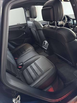 PORSCHE Macan usata, con Boardcomputer