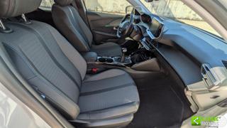 PEUGEOT 208 usata, con Sedile posteriore sdoppiato