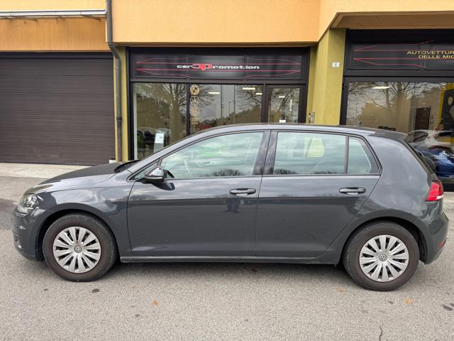 VOLKSWAGEN Golf usata, con Autoradio